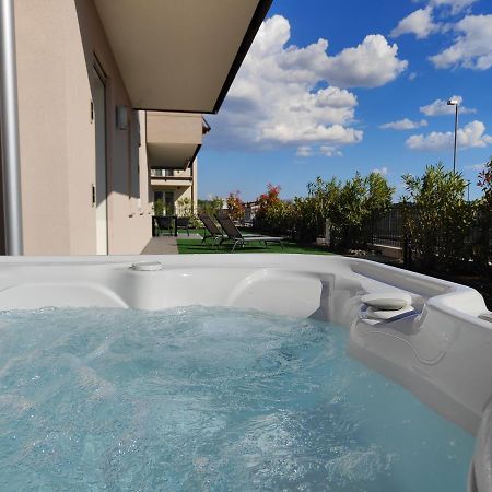 San Giorgio Design Home Con Jacuzzi Privata Cola  Bagian luar foto